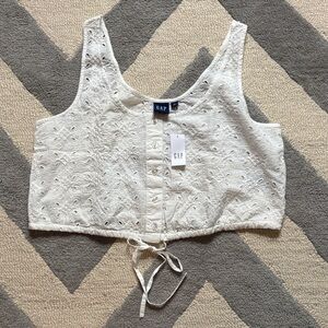 GAP Women's Eyelet Cropped Tank Top